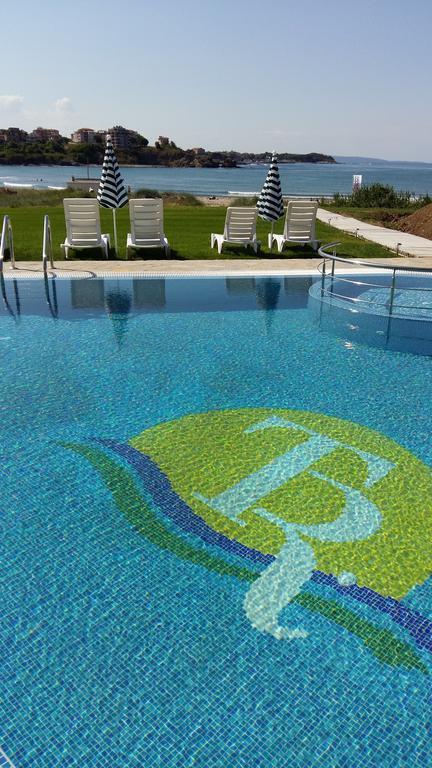 Toma'S Residence - Front Beach Zarewo Exterior foto