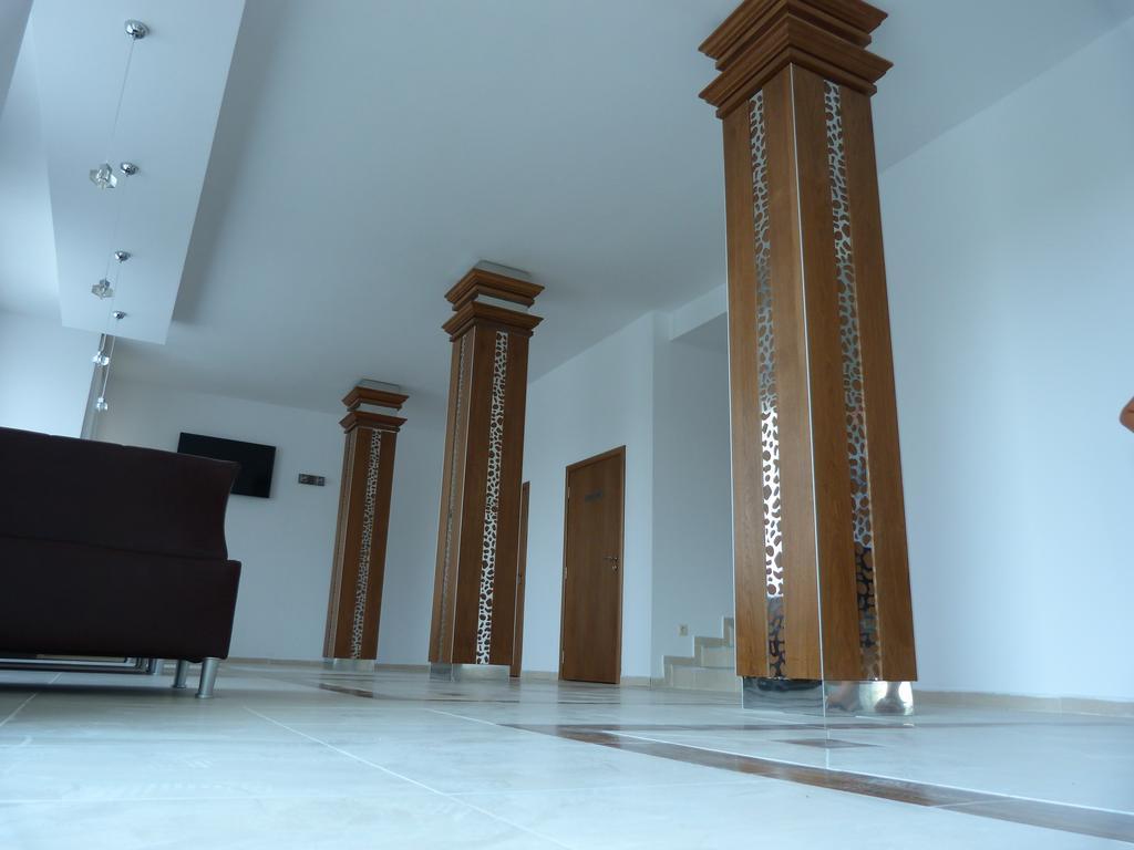 Toma'S Residence - Front Beach Zarewo Exterior foto